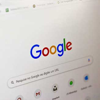 Google Bot durchsucht deine Website um sie in den Suchergebnissen anzuzeigen